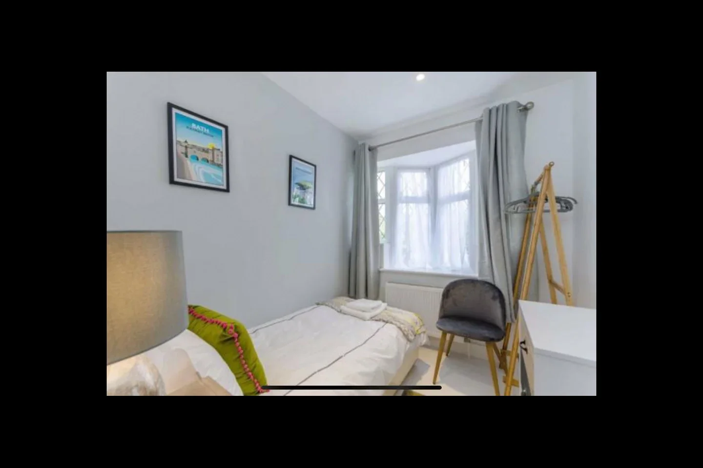Room Robin Hood Way in Greater London