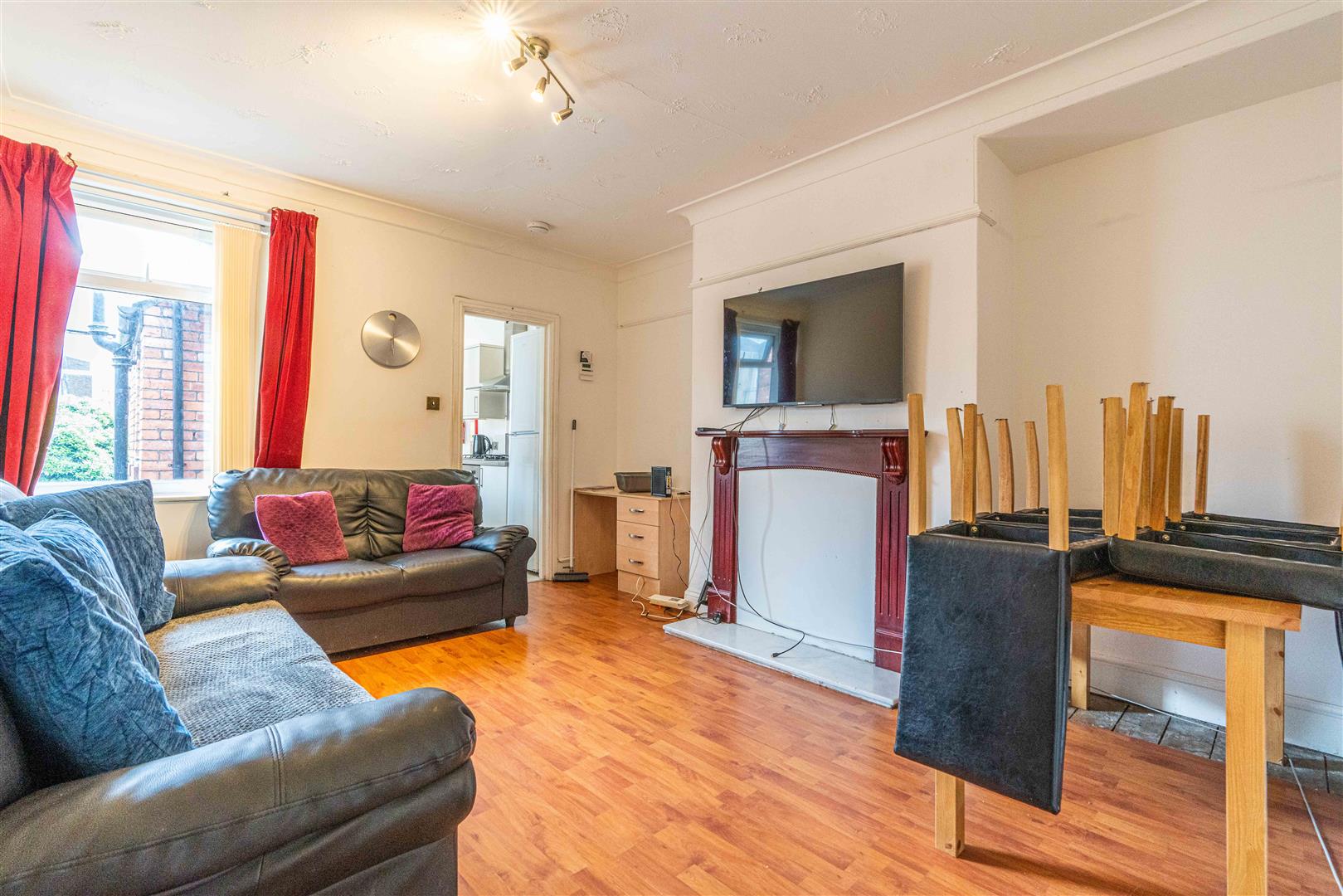 Flat Brandon Grove in Newcastle upon Tyne