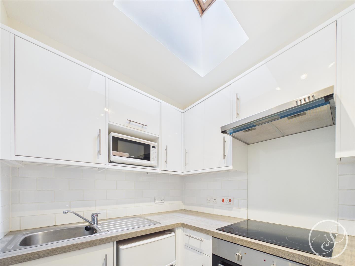 Flat Hawthorn Vale in Leeds