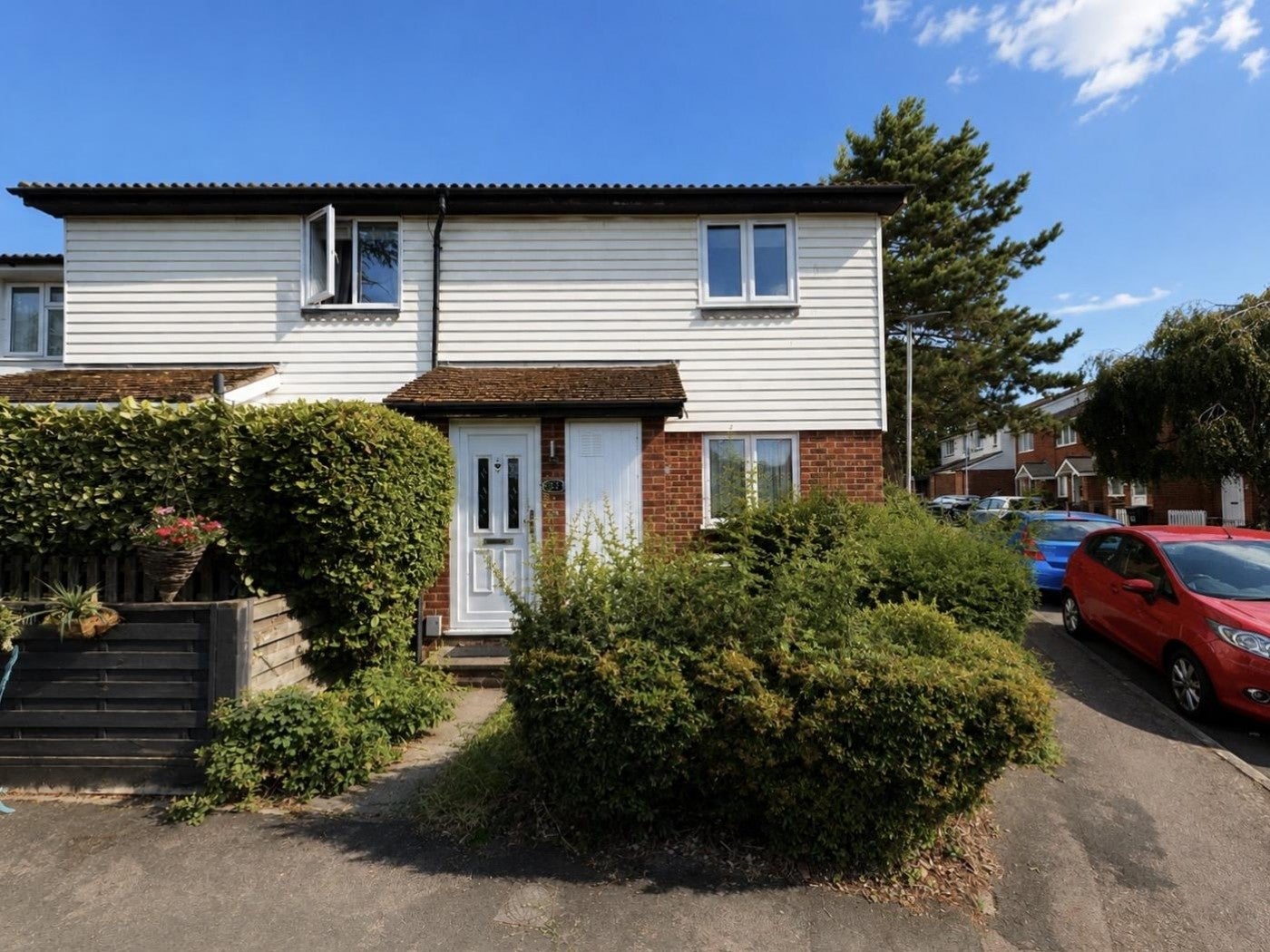 Flat Rochford Close in Broxbourne