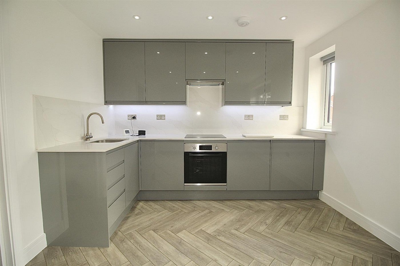 Flat Rochford Close in Broxbourne
