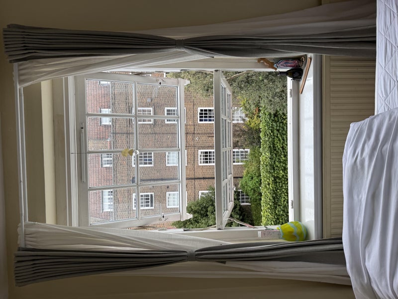 Flat Pritchard's Road in Greater London