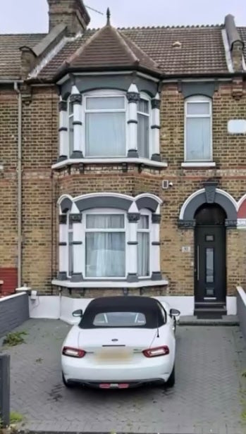 House Allens Road in Greater London