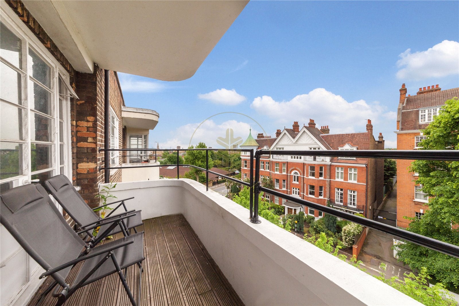 Flat West End Lane in Greater London