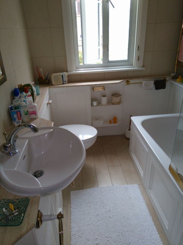 Room Bowfell Road in Greater London