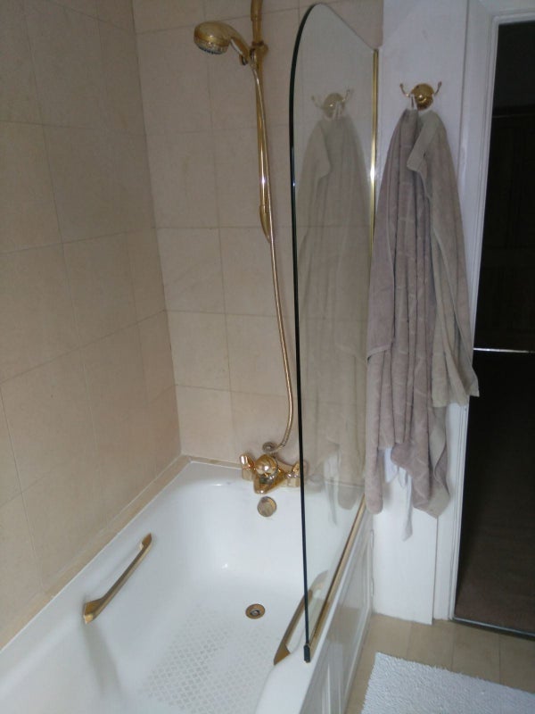 Room Bowfell Road in Greater London