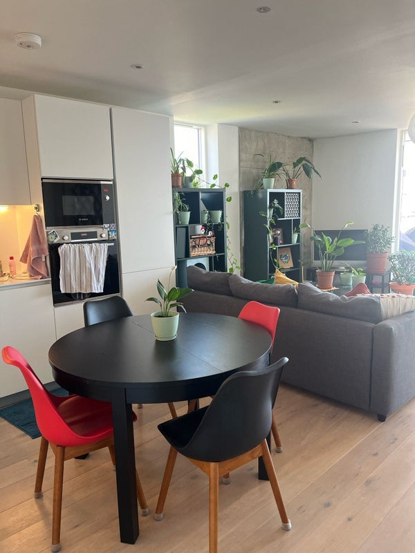 Room Daley Street in Greater London