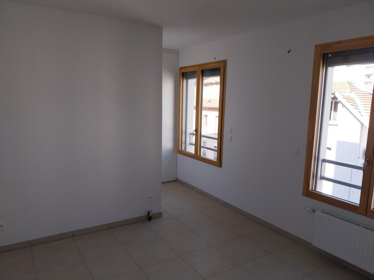 Appartement Rue Oum Kalthoum à Lyon