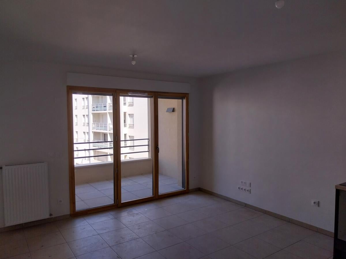 Appartement Rue Oum Kalthoum à Lyon
