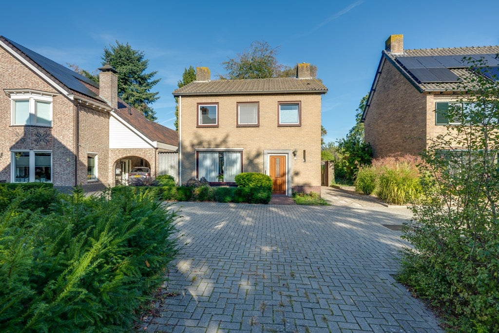 Huis Kleine Spie 13 in Rijen