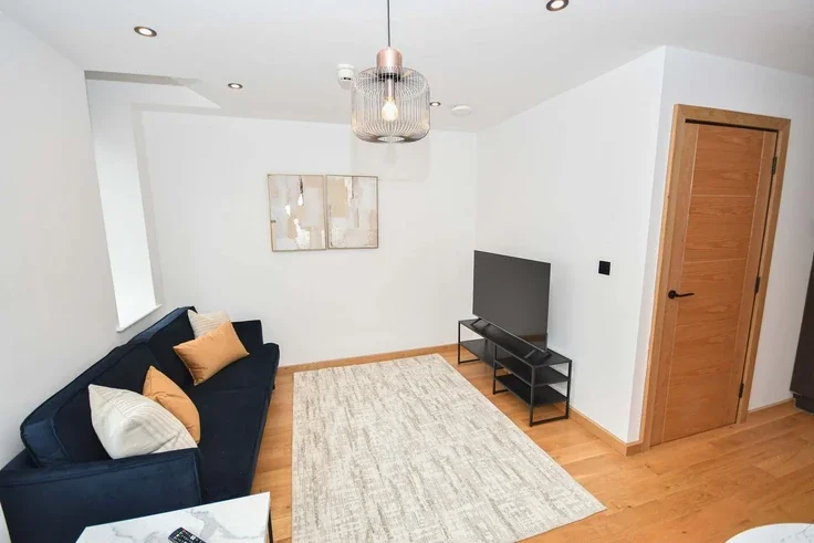 Flat Central Road in Leeds