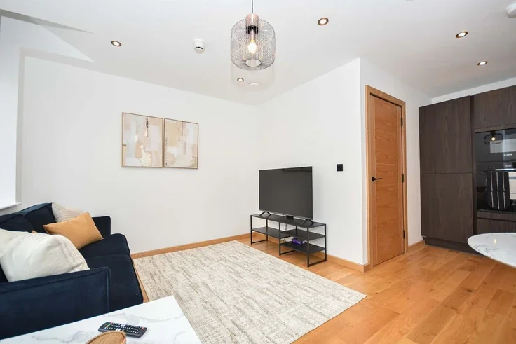 Flat Central Road in Leeds
