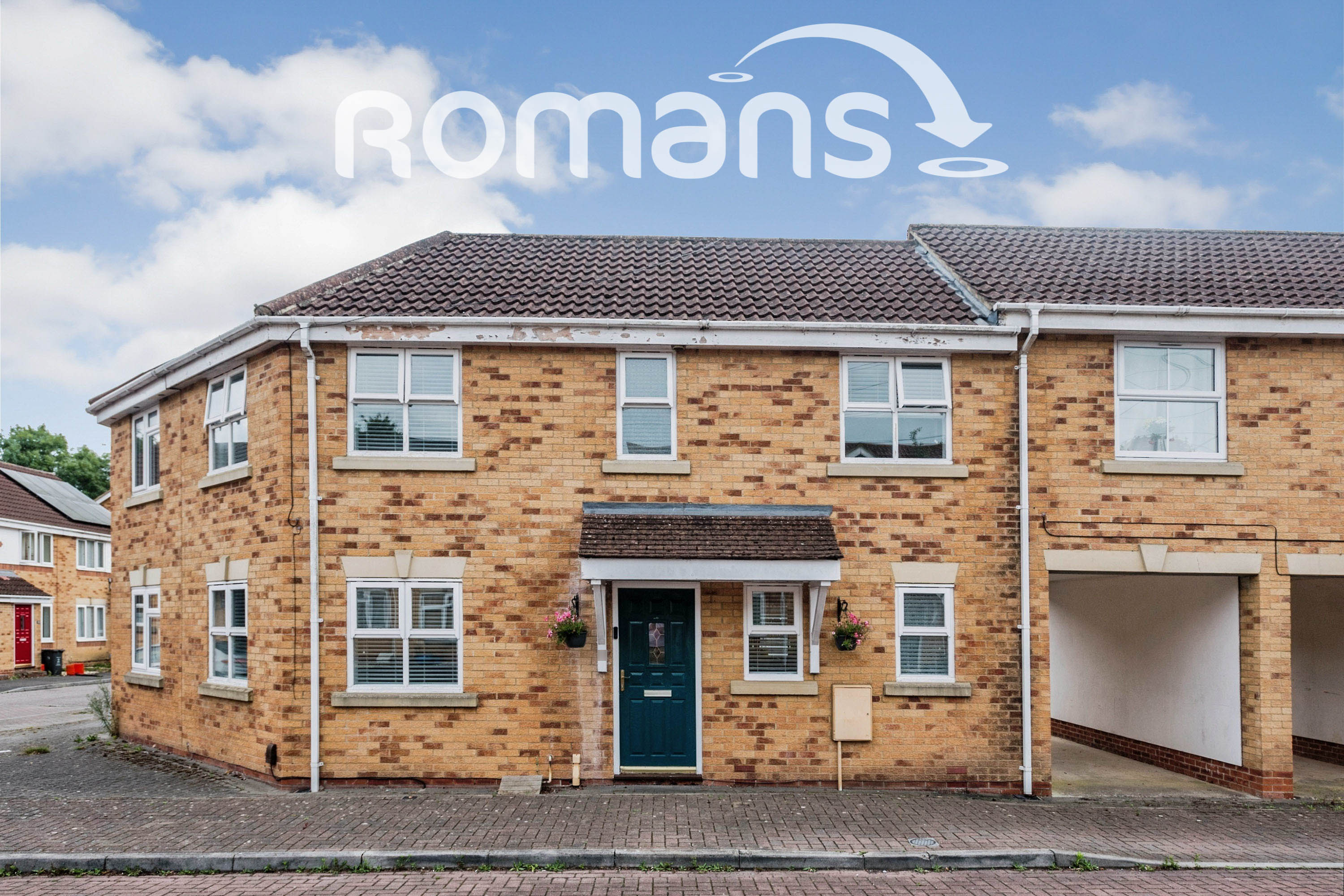 House Emerson Close in Blunsdon St Andrew