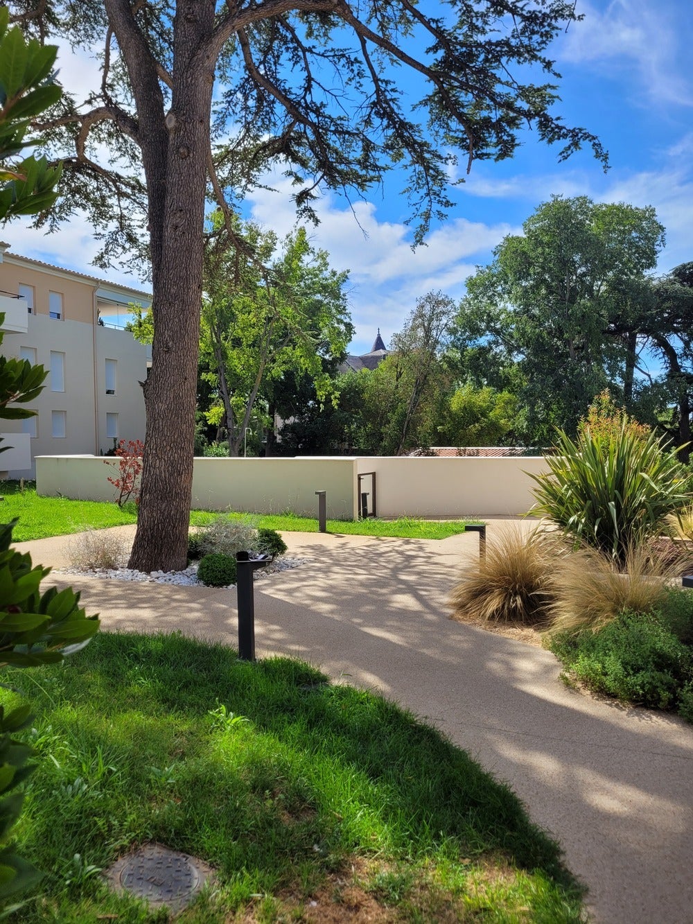 Flat Avenue Peladan in Nîmes