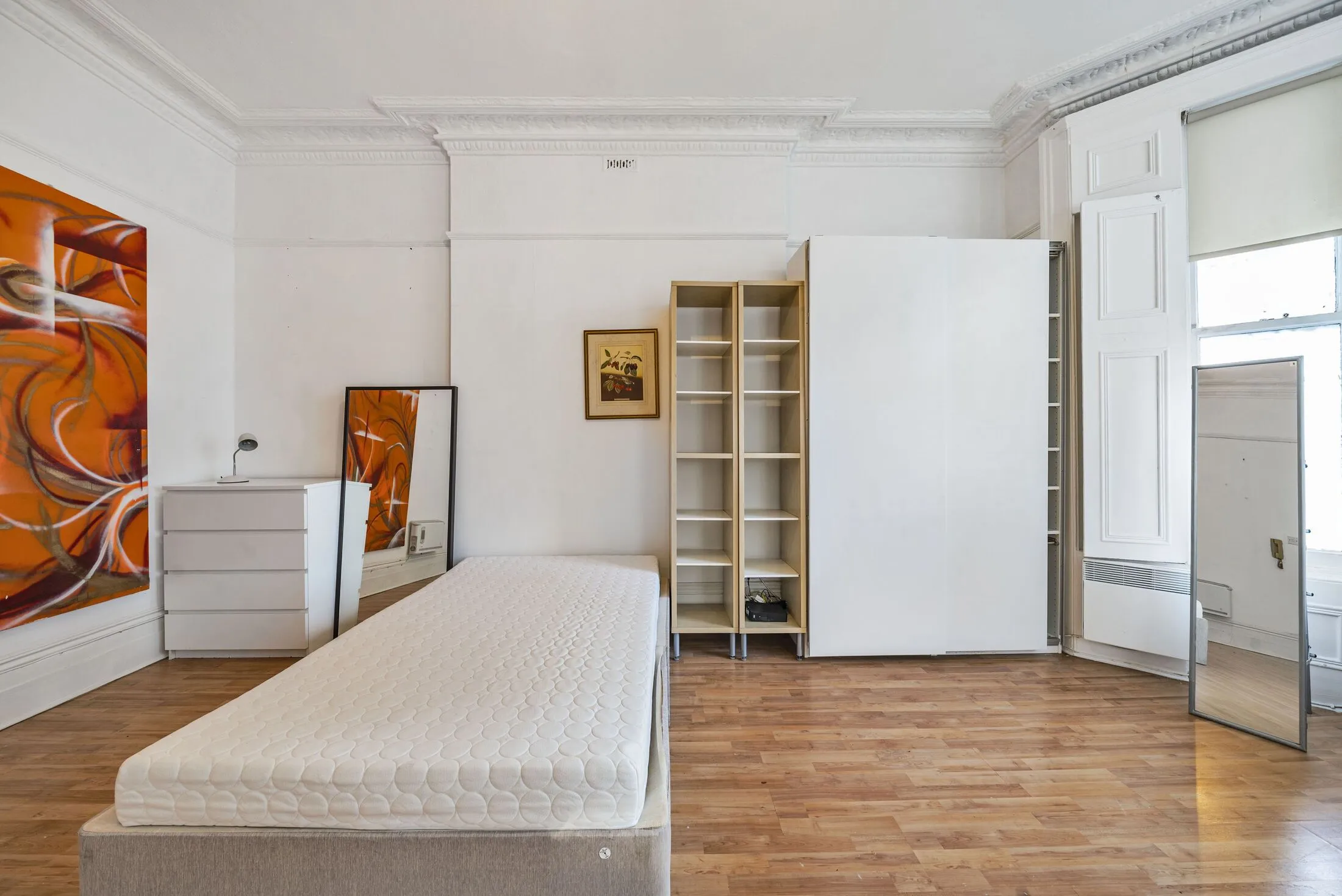 Flat Marloes Road in Greater London
