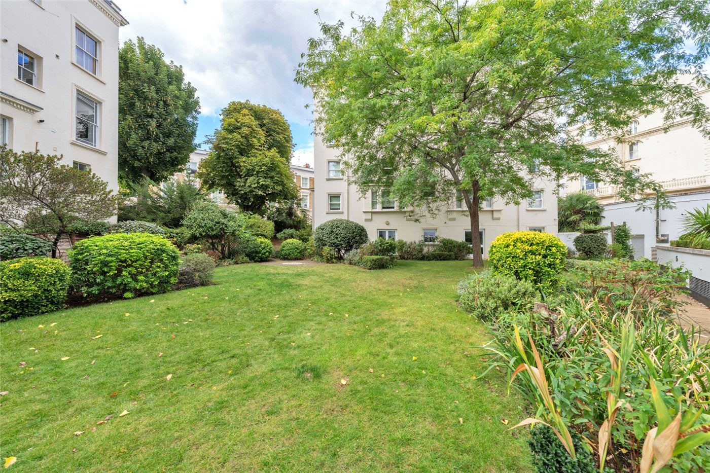 Flat Warrington Gardens in City of Westminster