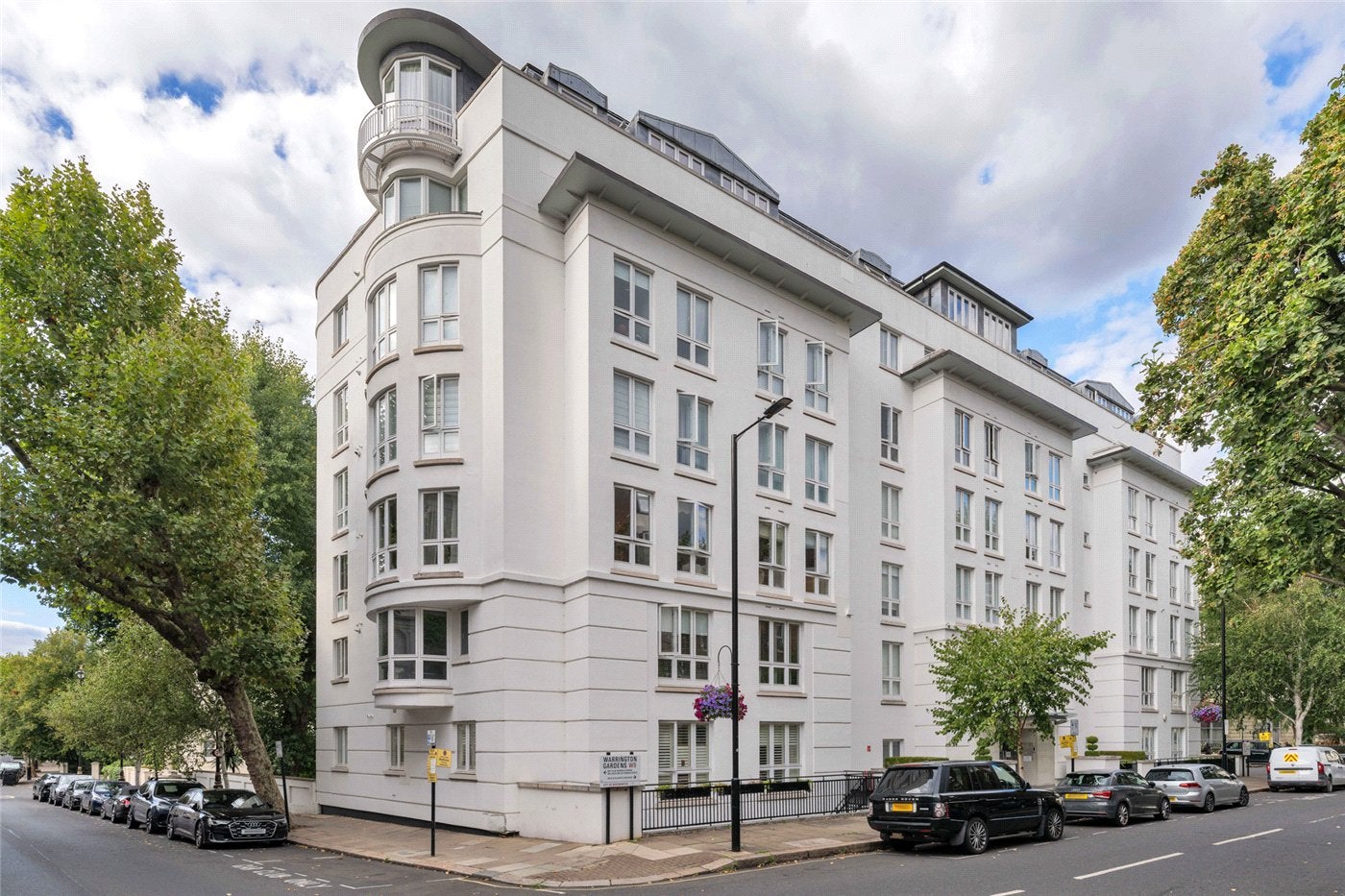Flat Warrington Gardens in City of Westminster