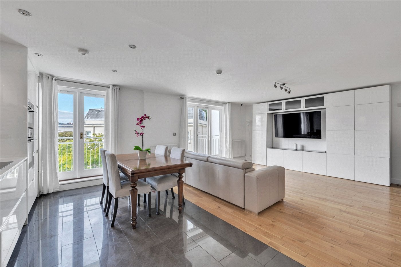 Flat Warrington Gardens in City of Westminster