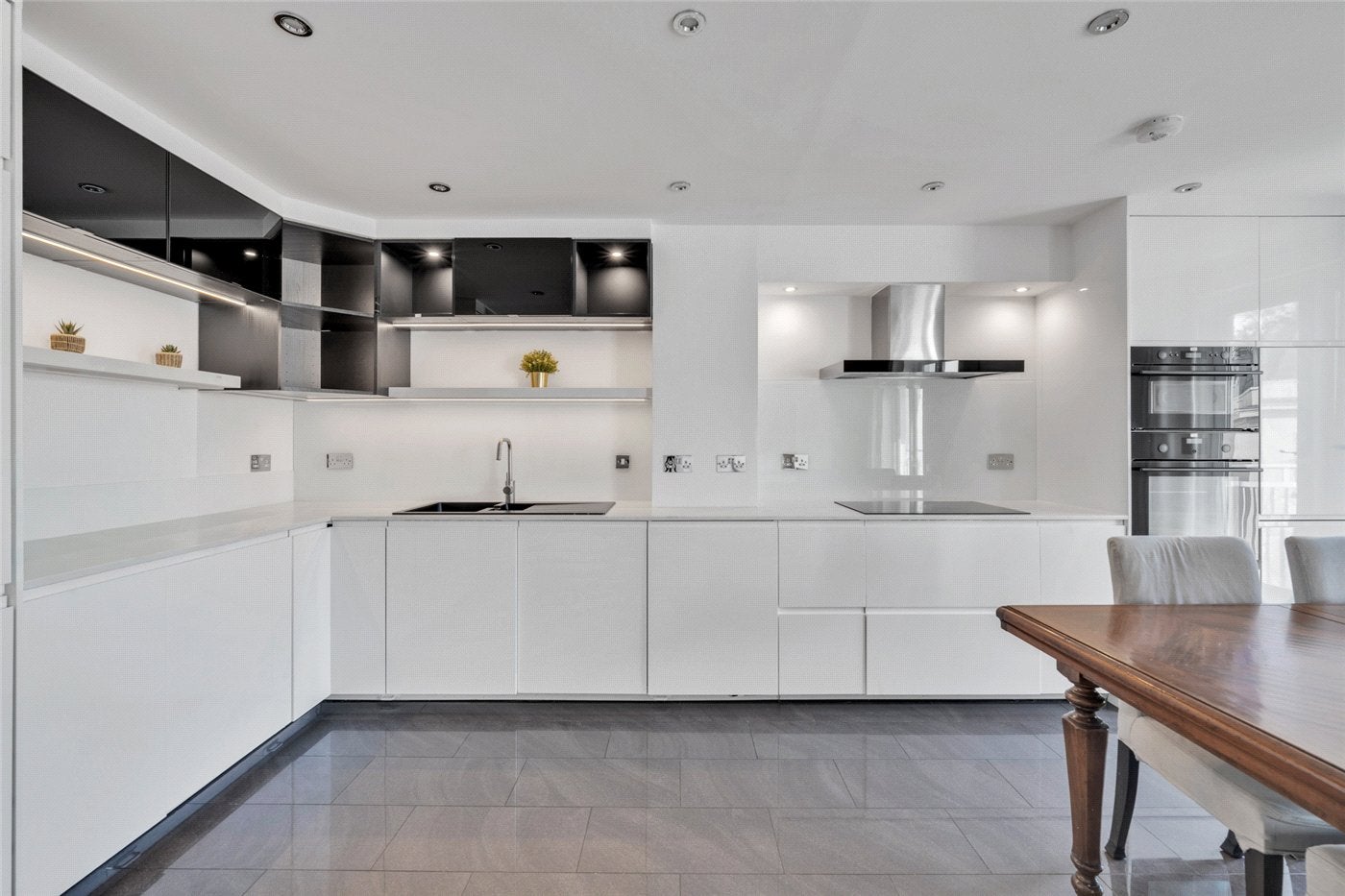 Flat Warrington Gardens in City of Westminster