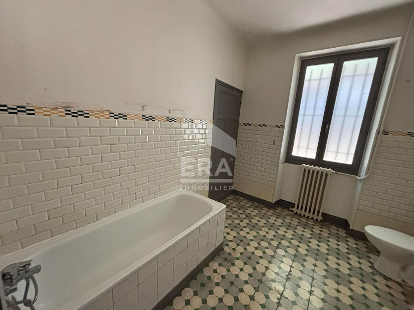 Appartement Rue la Bastide Neuve à Château-Arnoux-Saint-Auban