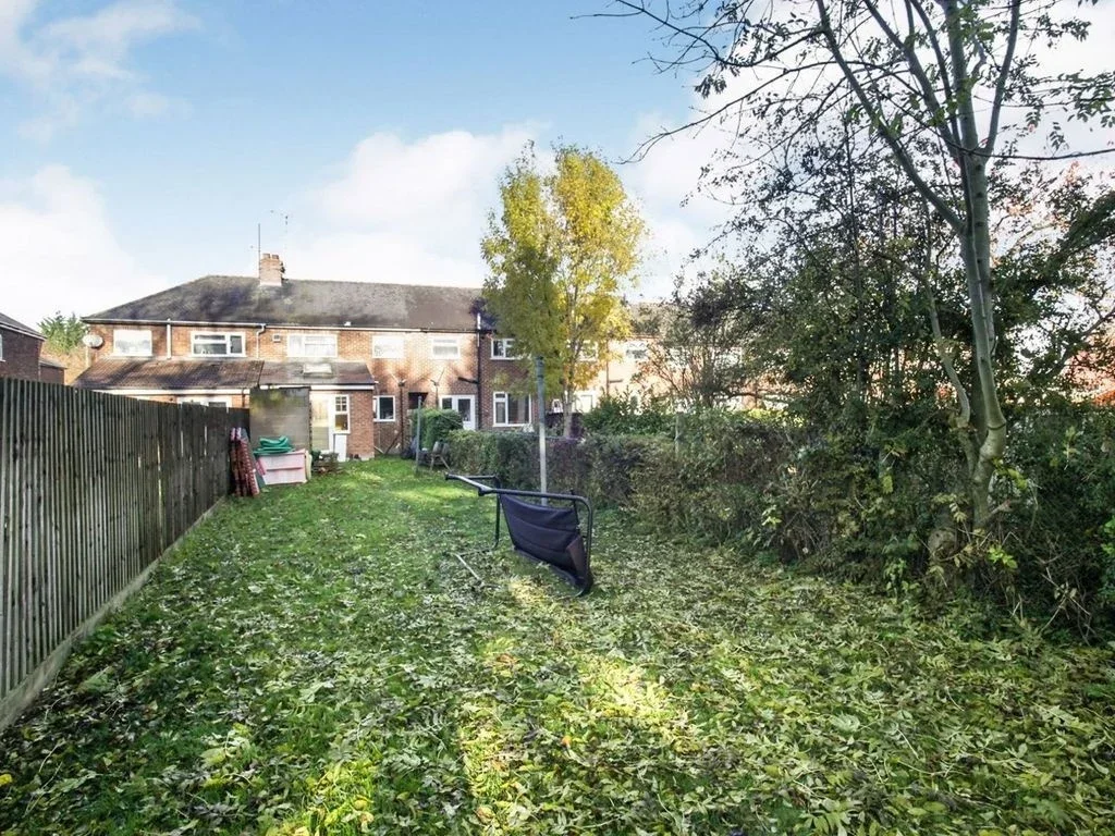 House Pembroke Avenue in Luton