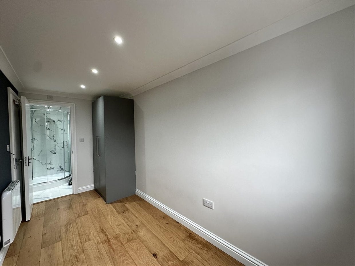 Room Dawes Moor Close in Slough