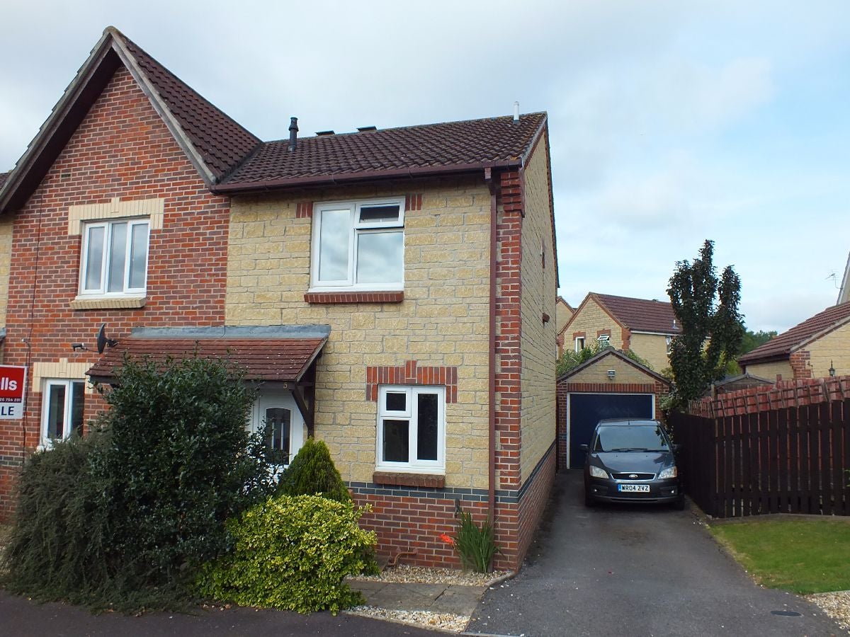 House Jasmine Way in Trowbridge