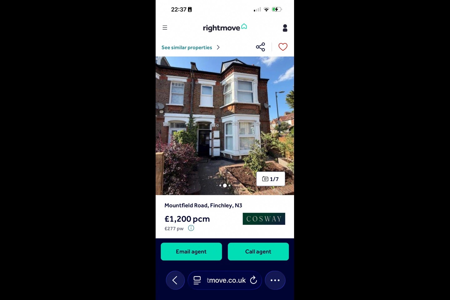 Flat Stanhope Avenue in Greater London