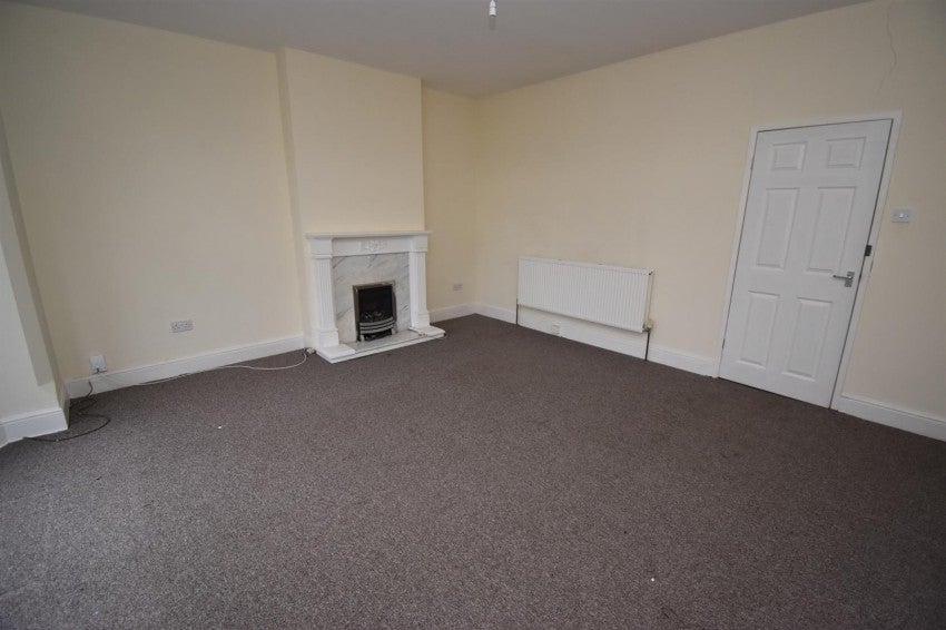 Flat Earlsdon Avenue North in Coventry