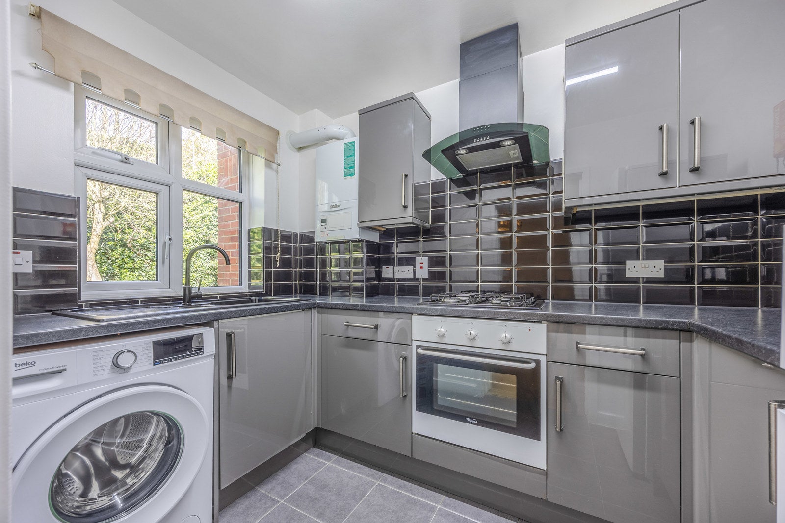 Flat Fernleigh Close in Greater London