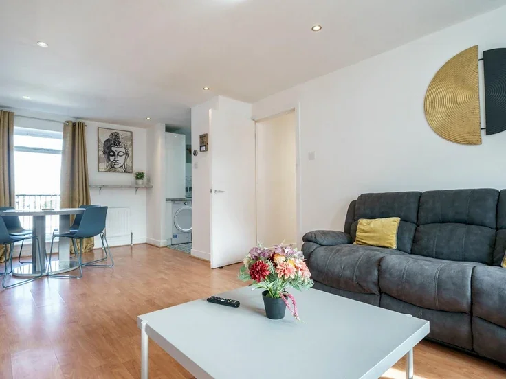 Flat Sussex Place in Belfast