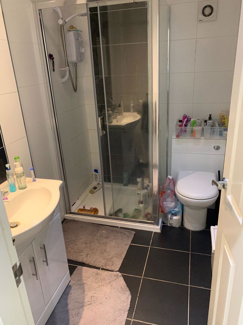 Room Derby Grove in Nottingham