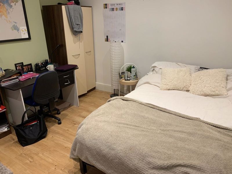 Room Derby Grove in Nottingham