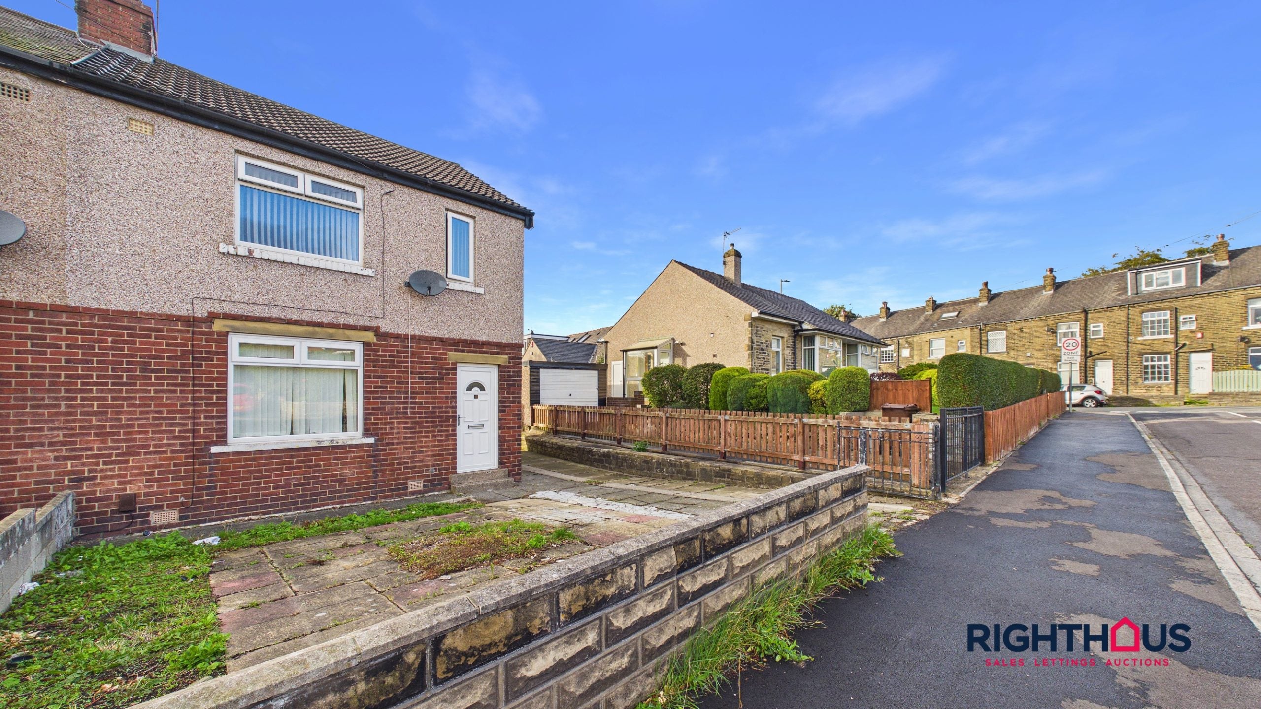 House Onslow Crescent in Bradford