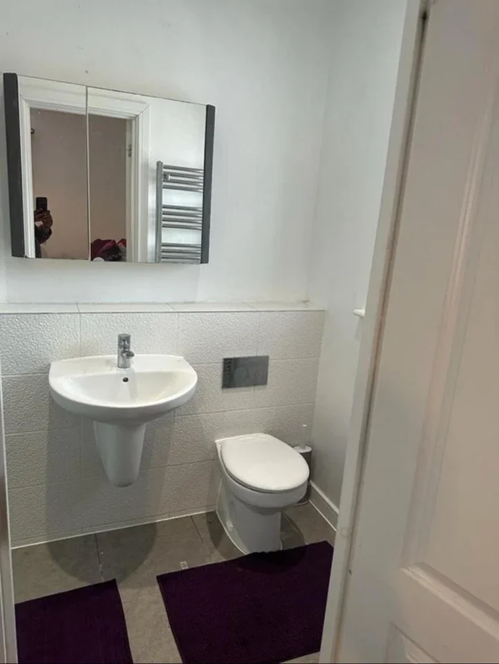 Room Robinson Avenue in Maidstone