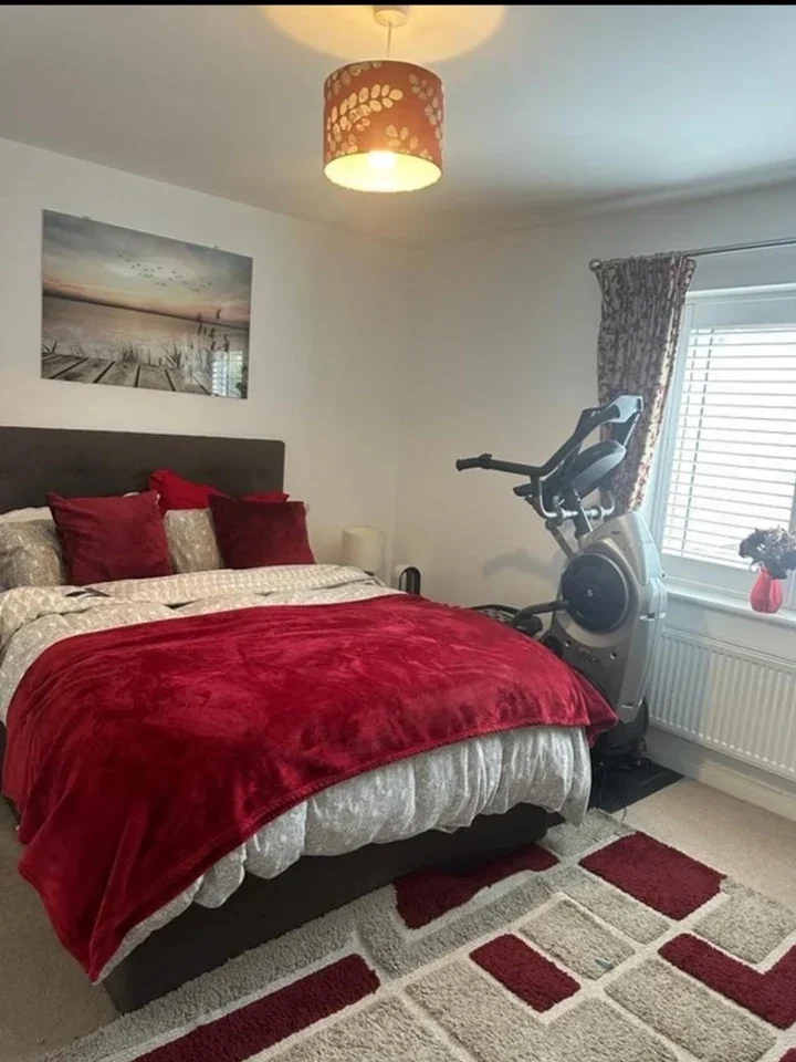 Room Robinson Avenue in Maidstone