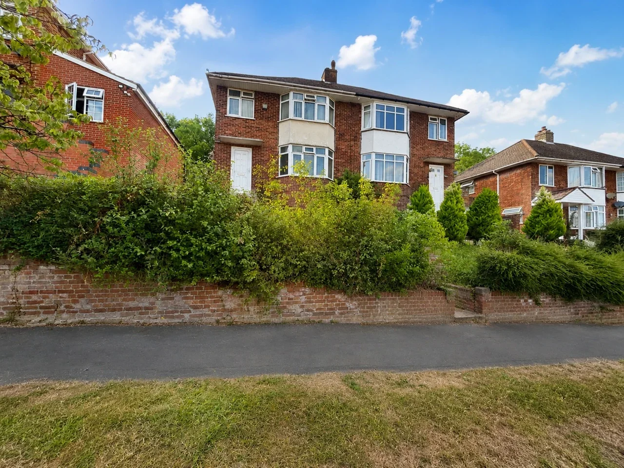 House Whitelands Road in High Wycombe