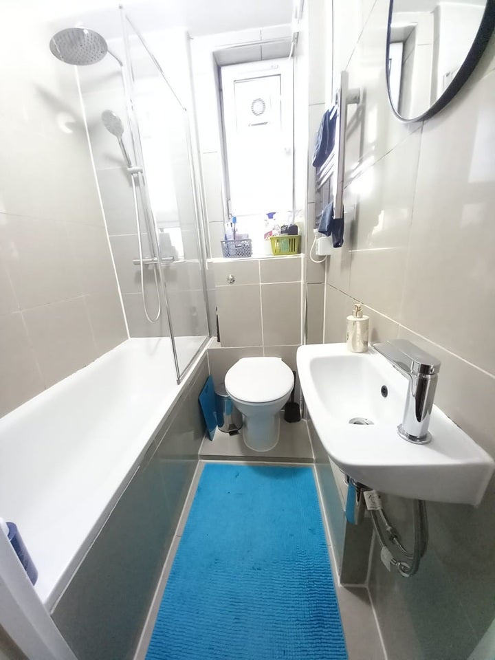 Flat Barclay Close in Greater London