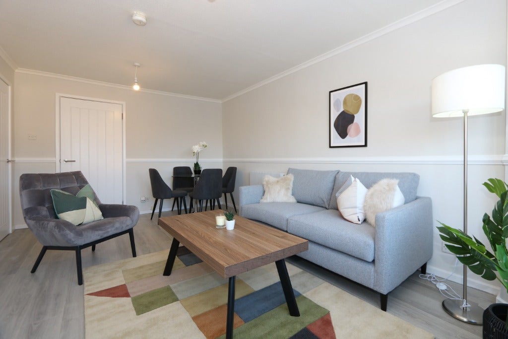 Flat Milnpark Gardens in Glasgow