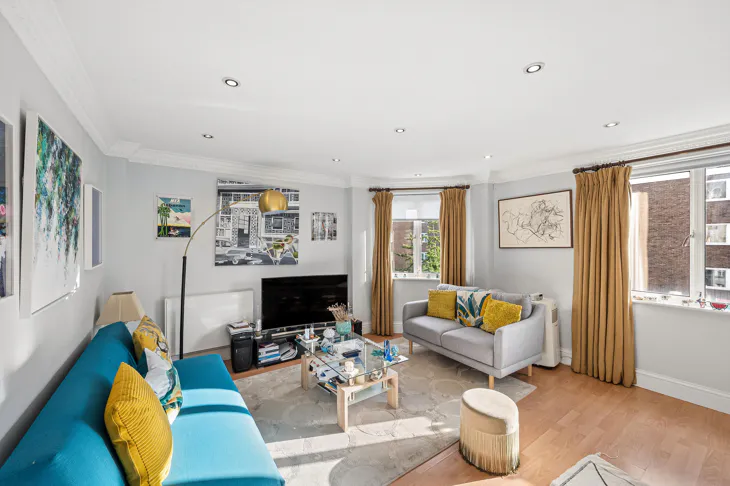 Flat Gloucester Terrace in City of Westminster