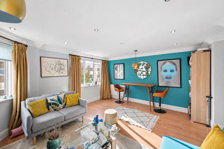 Flat Gloucester Terrace in City of Westminster