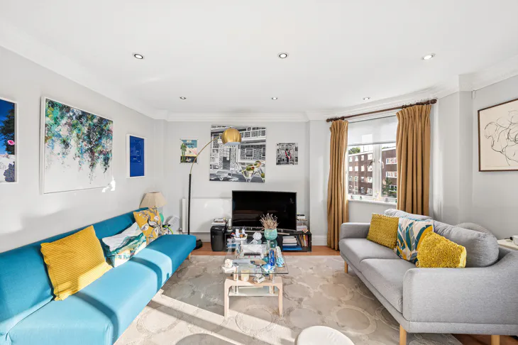 Flat Gloucester Terrace in City of Westminster