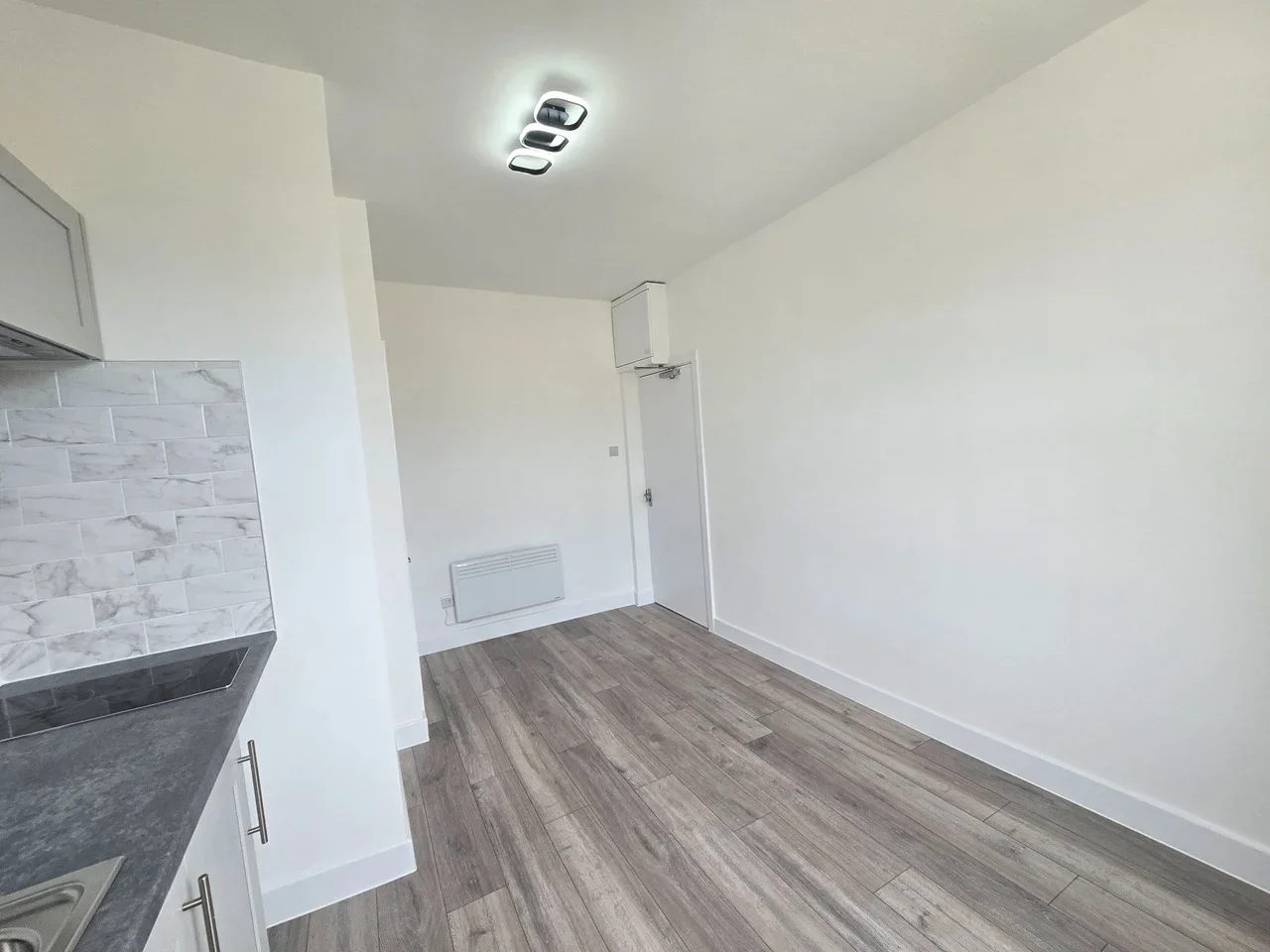 Flat Burlington Gardens in Greater London