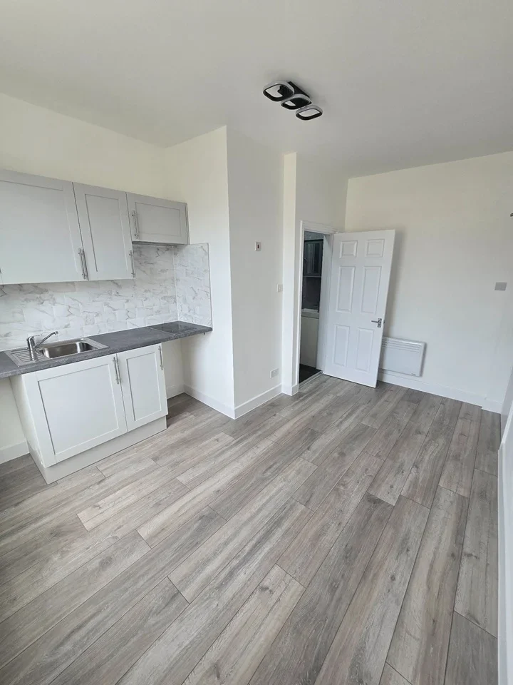 Flat Burlington Gardens in Greater London