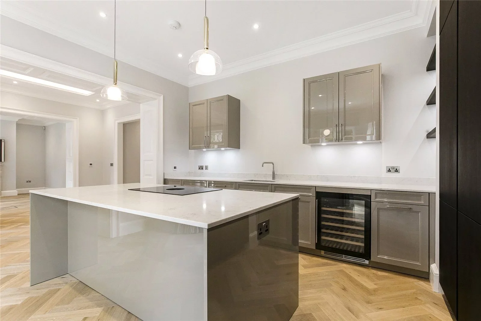 Flat Totteridge Village in Greater London