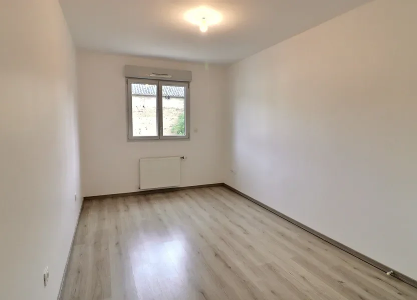 Appartement Avenue Perriollat à Les Avenières Veyrins-Thuellin