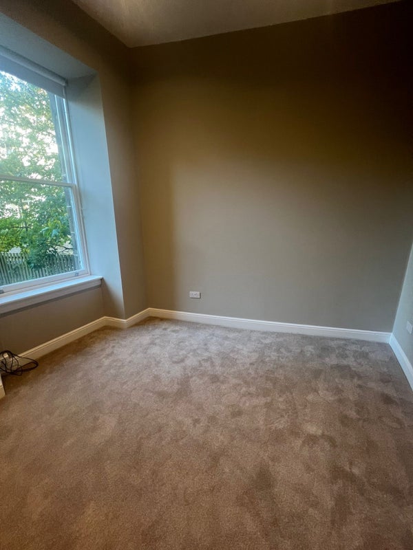 Flat Carment Drive in Glasgow