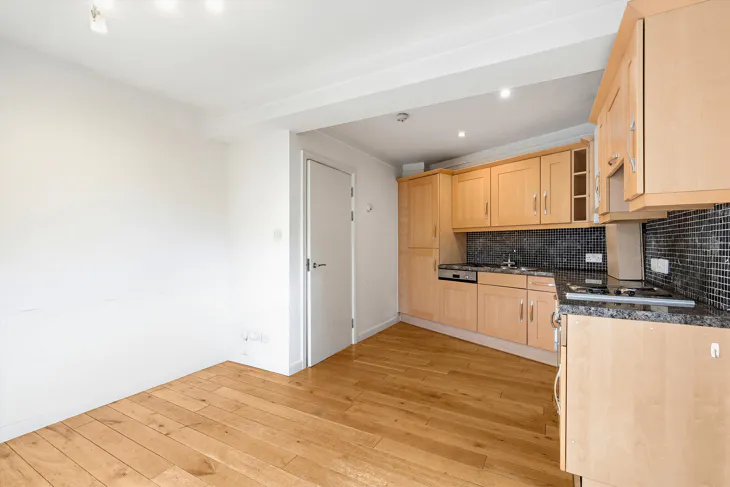 Flat St Paul's Crescent in Greater London