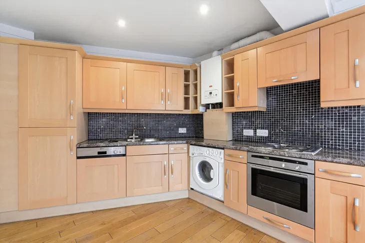 Flat St Paul's Crescent in Greater London