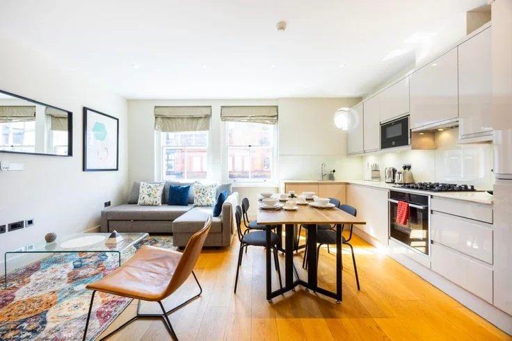Flat Great Titchfield Street in City of Westminster